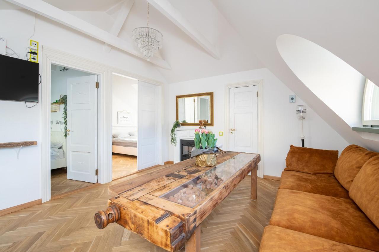 Apartamento Tatari 32 Rooftop Tallin Exterior foto